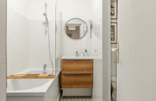 Coutures Apartment | Appartement spacieux avec cour parfait pour famille et amis
