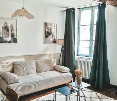 Sedan Apartment | Appartement vue sur château-fort 3 étoiles
