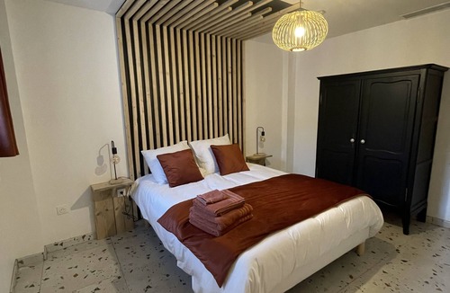 Sainghin-en-Melantois Other | Appartetable- Maison Tout Confort aux Normes PMR 6 Personnes