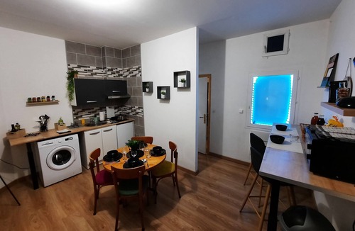 Valenciennes Apartment | Apt 103-Apartment-Designer-Ensuite with Shower