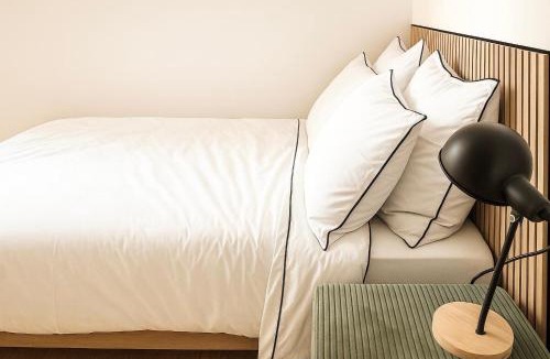 Peronne Apartment | Arina & Julien Peronne Centre