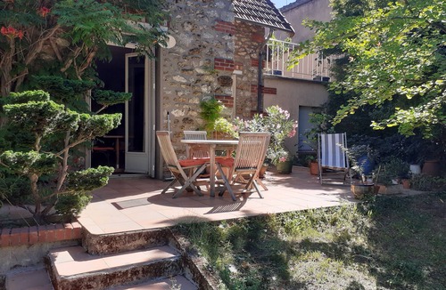Sainte-Genevieve-des-Bois House | Artist's house in the heart of town