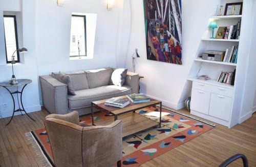15th Arrondissement Apartment | Artist Loft