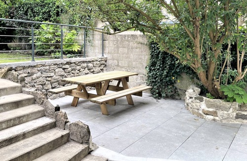 Ville Haute Apartment | At the Family Shelter of the Basilica