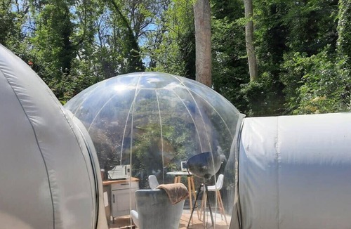Lindry House | Au Calme Absolu chez Nicolas. Maison bulle au calme