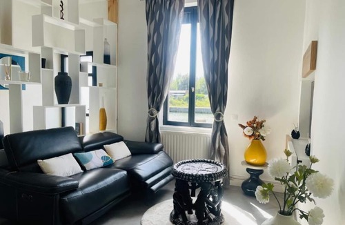 Douai House | Au fil de l'eau" house