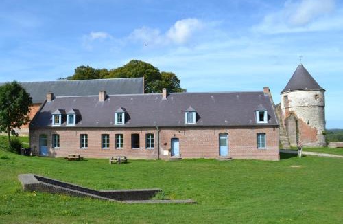Montreuil-sur-Mer Hostel | Auberge de jeunesse-La Hulotte
