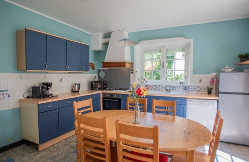 Guignicourt-sur-Vence House | Authentic house with view in French Ardennes