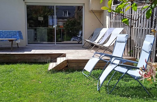 Pont-Remy House | Aux 10 Ponts - Gîte by the river, serenity and comfort for 5/8 travellers
