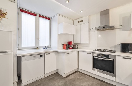 Saint-Merri Apartment | Bahia, 2BR/1BA, 7 people