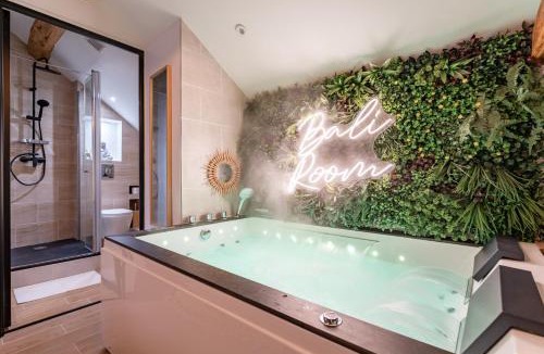 Montgeron Apartment | BALI ROOM/Magnifique studio évasion JACCUZI
