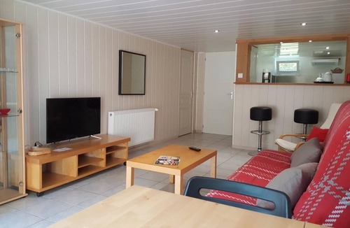 Saint-Germain-les-Corbeil House | Beautiful Studio 30 km from Paris