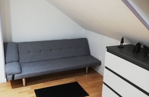 La Fere Apartment | beautiful apartment in old and quiet residence