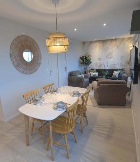Veulettes-sur-Mer Apartment | Beautiful beachfront apartment, 180d sea and cliff view
