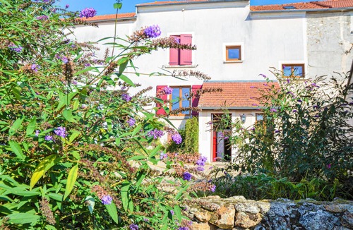 Saulchery House | Beautiful home in Saulchery with WiFi