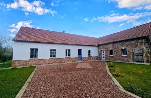 Arrest House | Beautiful nature gite, chalet atmosphere, with large garden, Arrest, Baie de Somme,