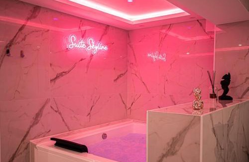 Le Chou Apartment | Beautiful Skyline Suite 30 minutes from Paris!