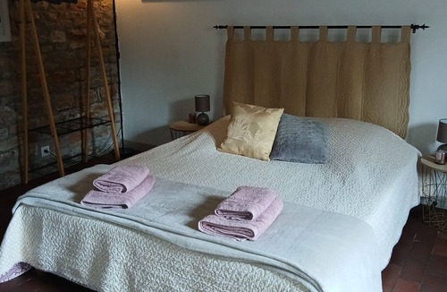 La Chapelle-de-Bragny House | Bed and breakfast 18th century character house close to culture and gastronomy
