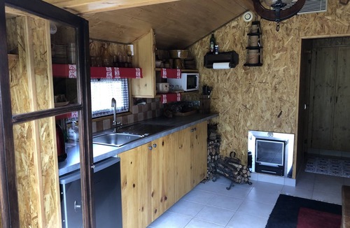 Chalautre-la-Grande House | Bed and breakfast for 2-7 people.