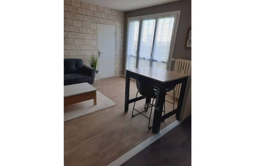 Reims Apartment | Bel Appartement Avec 2 Chambres au 7e Étage