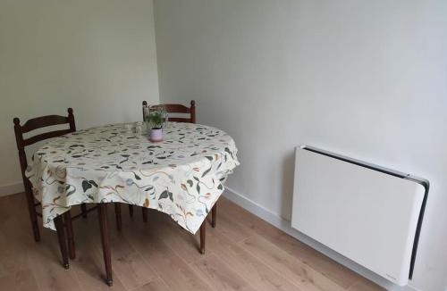 Quartier Sainte-Marguerite Apartment | Bel Appartement avec vue square - Paris Nation - 3 Voyageurs