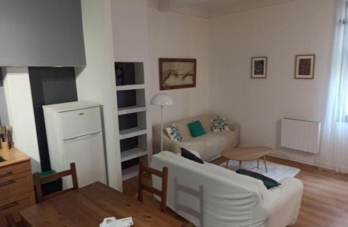 Beziers City Centre Apartment | Bel appartement plein centre historique