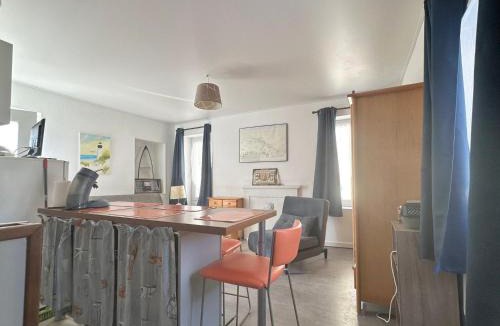Triqueville Apartment | Bernières-sur-Mer - Studio pour 2 pers. - FR-1-746-28