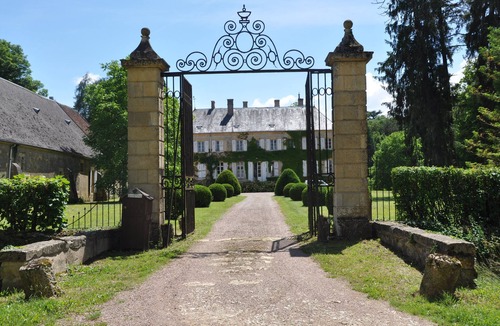 Nolay House | Between Loire and Morvan, the discreet charm of the Château de Prunevaux