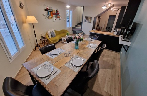 Fontainebleau House | Bleautiful Eugénie charming townhouse