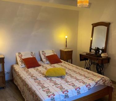 Lion-sur-Mer Bed & Breakfast | BOIS JOLI