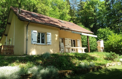 Bouilland House | Bouilland - Independent house in wooded property of 6500 m² - France