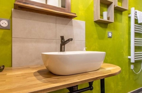 Charette House | Bourgogne Détente - "Loft de Varennes"