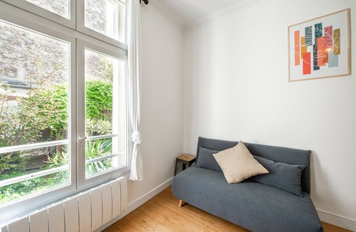 Levallois-Perret Apartment | Bright and cozy apartment, ideally located in Levallois Perret