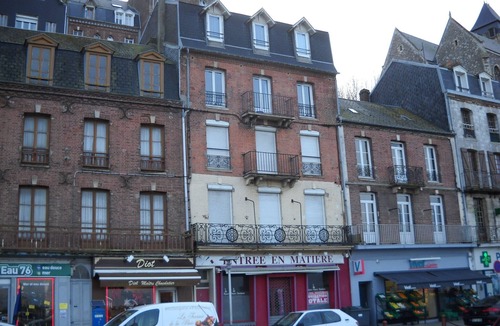 Le Treport Apartment | Bright apartment, town centre, facing the sea, touristic site & many activities