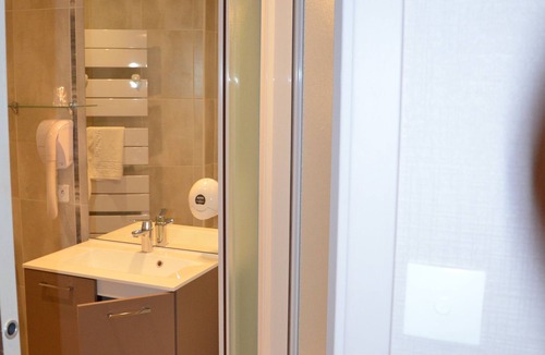 L'Aigle Hotel | Brit Hotel du Dauphin