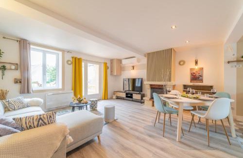 Corgoloin House | Côté Cour, 3 chambres, terrasses, jardin privé avec terrain de pétanque, cave voutée