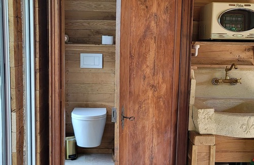 Sury-aux-Bois Cabin | Cabane Atypique sur une île
