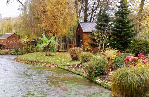 Colleville Cabin | cabane la terre est ronde pour ceux qui s'aiment
