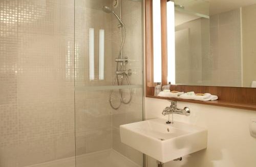 Petite-Foret Hotel | Campanile Valenciennes - Petite-Forêt