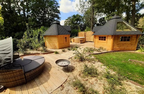 Saint-Leu-dEsserent House | Camping Le Pré des Moines* - Wooden Star Bubble 1 Piece 2 People