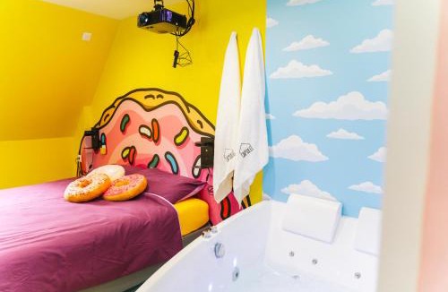 Douai Apartment | Capsule Springfield - Balnéo -Sauna - Billard