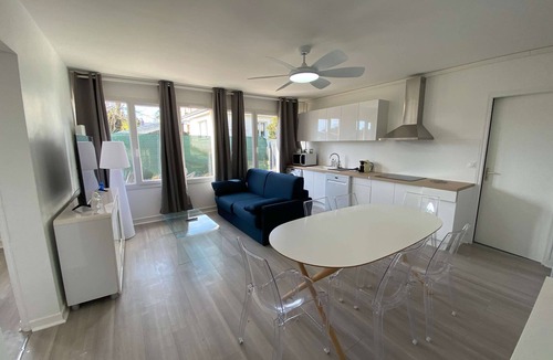 Fouilloy Apartment | #Casafouilloy Apartment with large terrace