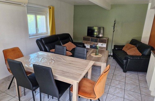 Volckerinckhove Cottage | Catherine and Ludovic welcome you to their country gîte.