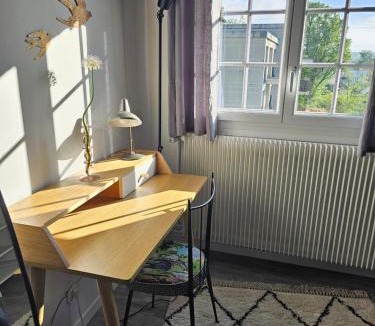 Gif-sur-Yvette Bed & Breakfast | Cati's greenhouse - chambre d'hôtes cosy et calme à 700m du RER B