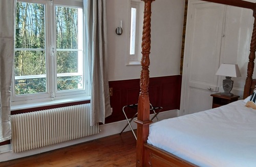 Mons-Boubert Other | Château Baie de Somme sleeps 10 in four-poster beds