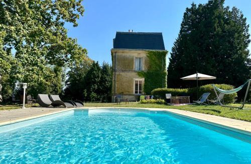 Coulommes-la-Montagne Bed & Breakfast | Château de Belleaucourt