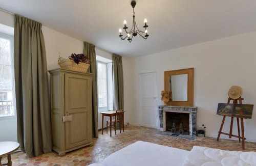 Saint-Cyr-en-Arthies Hotel | Château De La Bûcherie