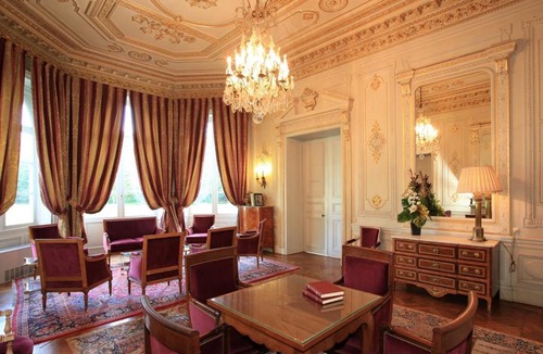 Cambrai Hotel | Château De La Motte Fenelon