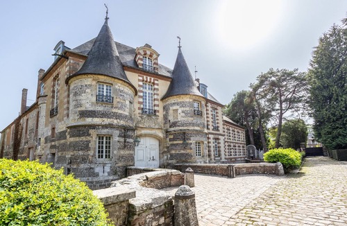 Mainneville Other | Château de Mainneville, sleeps 20 (swimming pool, tennis court and formal gardens)