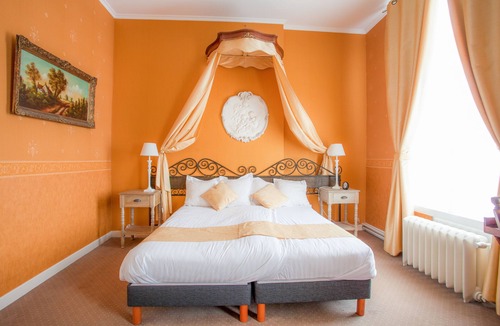 Aire-sur-la-Lys Bed & Breakfast | Château de Moulin le Comte